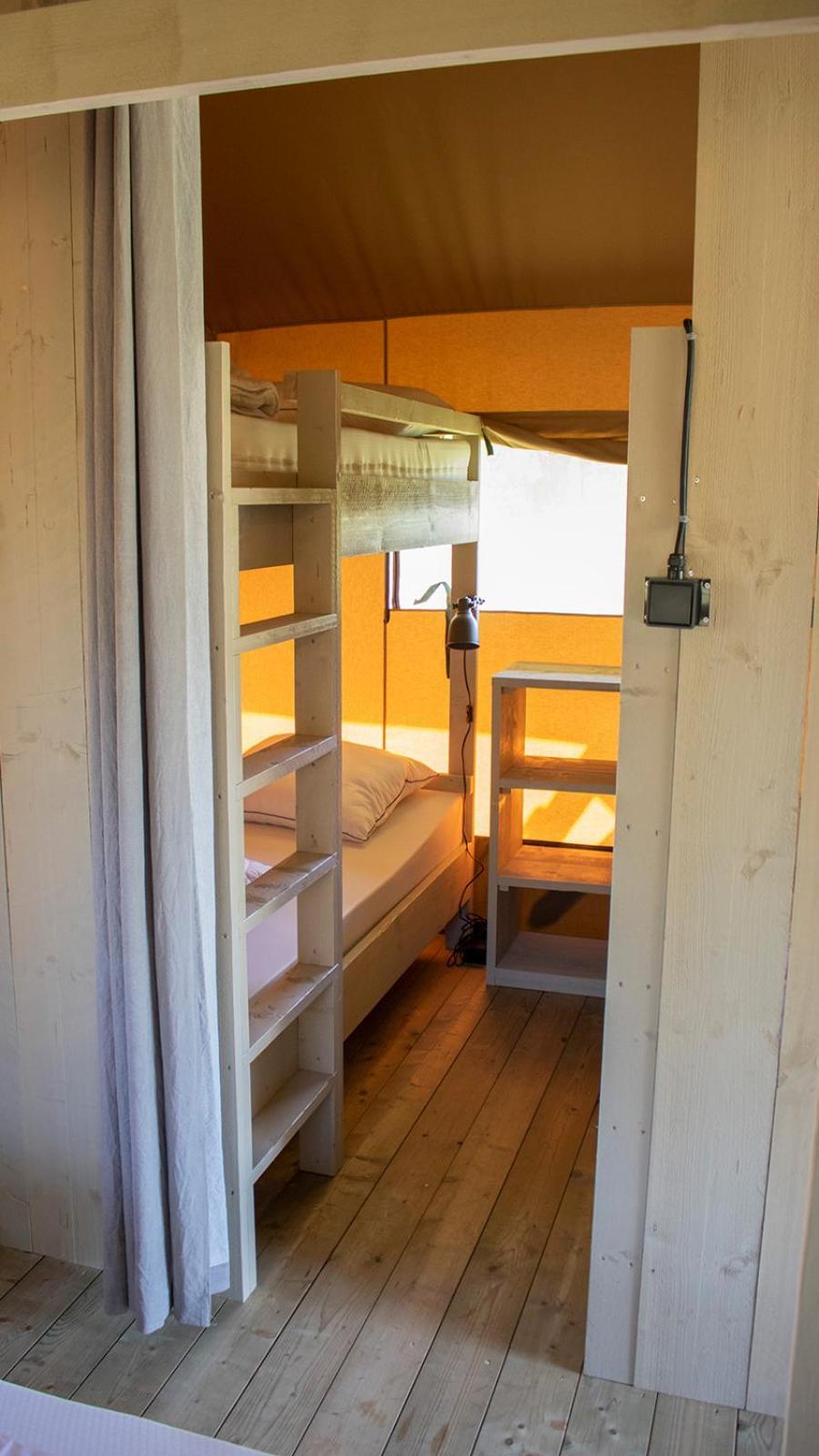 Luxury tent Glamping Ameland